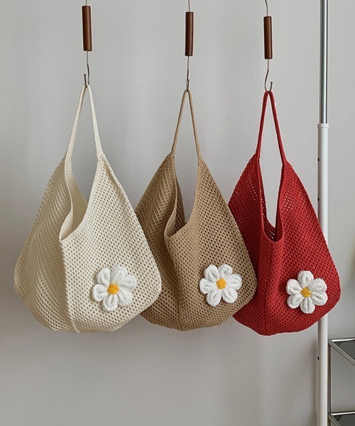 Miniministore(ミニミニストア)の「トートバッグ花モチーフ付き編みバッグ軽量(トートバッグ・レディース・グリーン/ピンク/レッド/ブルー/ライトブラウン/アイボリー・FREE)」の19枚目の写真