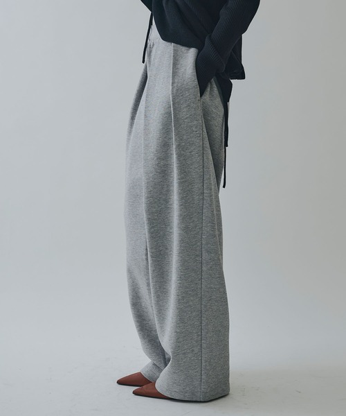 ELLEgirl（エルガール）の「ツータックスウェットパンツ（スウェットパンツ・レディース・杢グレー/チャコール/ベージュ・S/M）」の17枚目の写真