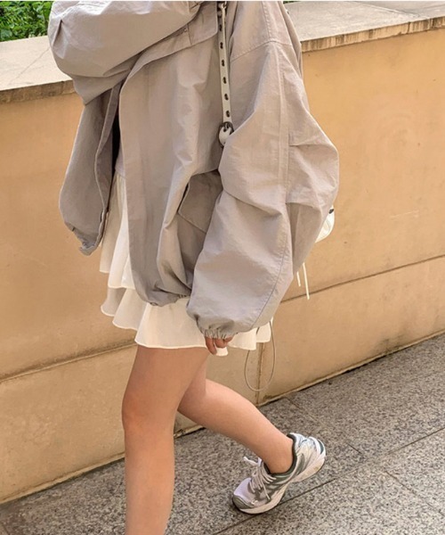 cammie(キャミー)の「スタンドカラーワイドスリーブライトコート(モッズコート・レディース・ネイビー/ライトグレー/カーキ・MEDIUM/LARGE)」の6枚目の写真