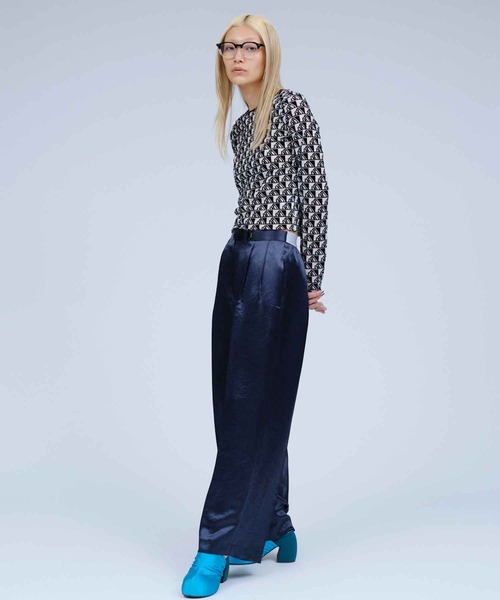 THINGS THAT MATTER（シングス ザット マター）の「MONOGRAM FLOCKY PRINT TULLE CROPPED TOPS / モノグラムフロッキープリントチュールクロップドトップス（Tシャツ/カットソー・レディース・ブラック×ホワイト/ベージュ/ブラック・FREE）」の12枚目の写真