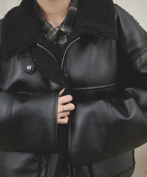 AIC.（エーアイシー）の「2wayフェイクレザームートンジャケット（ムートンコート・レディース・ブラウン/ブラック・FREE）」の15枚目の写真