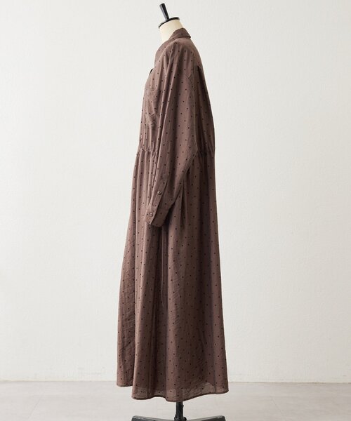 ear PAPILLONNER（イアパピヨネ）の「ドロストシャツワンピース【SUM1 STYLE(スミスタイル)】（ワンピース・レディース・サックスブルー/ブラウン・FREE）」の5枚目の写真