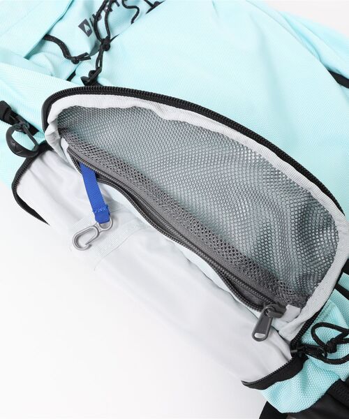 BURTON(バートン)の「Multipath 27L トラベル パック(ボストンバッグ・メンズ・サファリグリーン・FREE)」の6枚目の写真