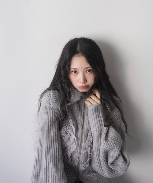 mellowneon（メロウネオン）の「シフォンデザイン3wayジップニット（ニット/セーター・レディース・グレー/アイボリー/チャコールグレー・FREE）」の21枚目の写真