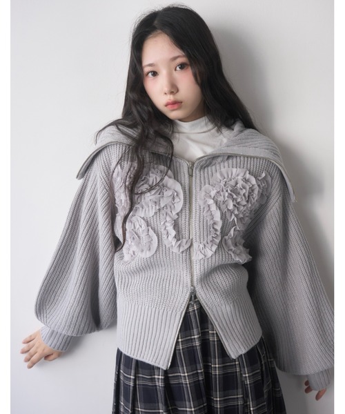 mellowneon（メロウネオン）の「シフォンデザイン3wayジップニット（ニット/セーター・レディース・グレー/アイボリー/チャコールグレー・FREE）」の22枚目の写真