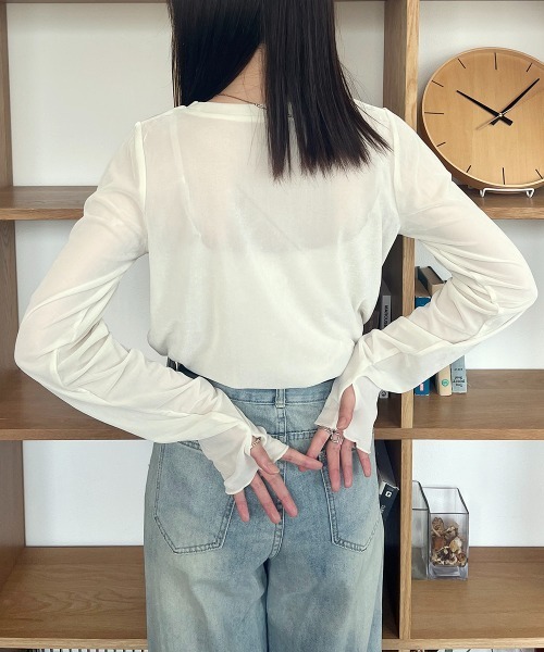 Rejoule（リジュール）の「フィンガーホールシアーベロアトップス（Tシャツ/カットソー・レディース・ブラック/ブラウン/グレー/アイボリー・FREE）」の6枚目の写真