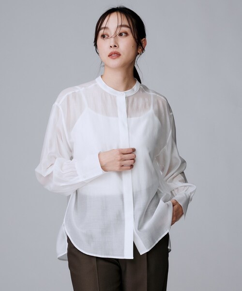 UNTITLED（アンタイトル）の「【ボウタイリボン/バンドカラー/レイヤード】2WAYシアーブラウス（シャツ/ブラウス・レディース・ホワイト/キャメル・02/04/44/48/00）」の6枚目の写真