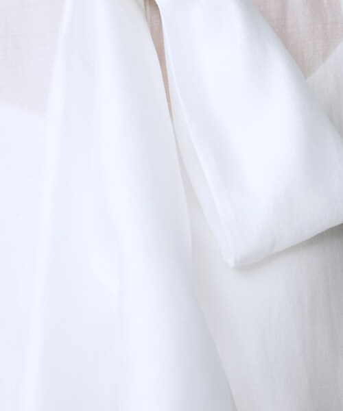 UNTITLED（アンタイトル）の「【ボウタイリボン/バンドカラー/レイヤード】2WAYシアーブラウス（シャツ/ブラウス・レディース・ホワイト/キャメル・02/04/44/48/00）」の9枚目の写真