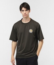 TIGORA by BEAMS DESIGN（ティゴラバイビームスデザイン）の「ティゴラ ビームス TIGORA BEAMS ドライメッシュグラフィックTシャツ（Tシャツ/カットソー）」