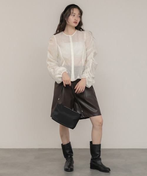 HEILIS(ヘイリス)の「【original】ドットシャーリング長袖ブラウス / シアートップス 水玉 ブラウス シャツ シヤーリング ギャザー 前開き 韓国 秋服 長袖 春服 オケージョン オフィスカジュアル 通勤 きれいめ ガーリー フレンチシック シアー 長袖 入学式 卒業式 入園式 ブラック アイボリー ホワイト ブラウス シャツ ドット(シャツ/ブラウス・レディース・ブラック/アイボリー・FREE)」の14枚目の写真