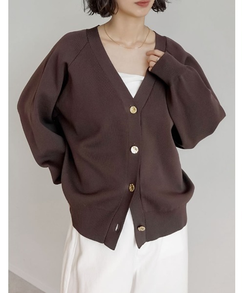 Re:EDIT（リエディ）の「スポンジニットメタルボタンドルマンカーディガン（カーディガン/ボレロ・レディース・ブラック/アイボリー/チャコールグレー/ブラウン/ブルー・MEDIUM/LARGE）」の4枚目の写真