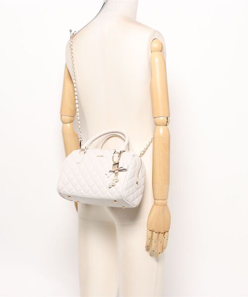 dazzlin（ダズリン）の「【dazzlin / ダズリン】 リボンチャーム付き キルティングボストンバッグ（ボストンバッグ・レディース・アイボリー/ブラック/ミント/ピンク・FREE）」の11枚目の写真