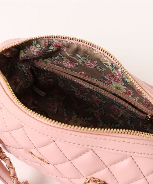 dazzlin（ダズリン）の「【dazzlin / ダズリン】 リボンチャーム付き キルティングボストンバッグ（ボストンバッグ・レディース・アイボリー/ブラック/ミント/ピンク・FREE）」の12枚目の写真