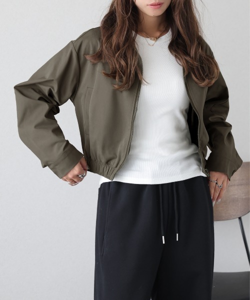 AMELY(エミリー)の「クロップドワークデザインジャケット(その他アウター・レディース・ブラック/カーキ/アイボリー/ベージュ・フリー)」の21枚目の写真