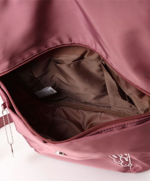 zucchero（ズッケロ）の「miffy ミッフィー ショルダーバッグ メッセンジャー レディース 軽量 ナイロン かくれんぼミッフィー 62093（ショルダーバッグ・レディース・ブラック/ベージュ/ピンク/ブラウン/カーキ・FREE）」の19枚目の写真