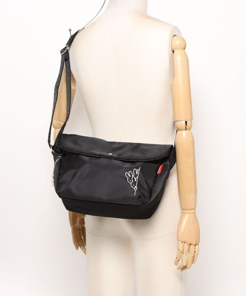 zucchero（ズッケロ）の「miffy ミッフィー ショルダーバッグ メッセンジャー レディース 軽量 ナイロン かくれんぼミッフィー 62093（ショルダーバッグ・レディース・ブラック/ベージュ/ピンク/ブラウン/カーキ・FREE）」の21枚目の写真