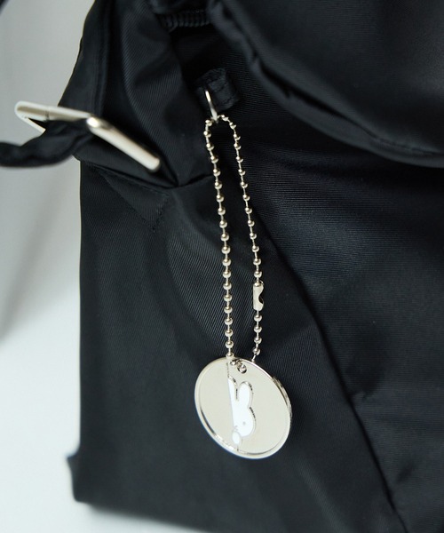 zucchero（ズッケロ）の「miffy ミッフィー ショルダーバッグ メッセンジャー レディース 軽量 ナイロン かくれんぼミッフィー 62093（ショルダーバッグ・レディース・ブラック/ベージュ/ピンク/ブラウン/カーキ・FREE）」の13枚目の写真