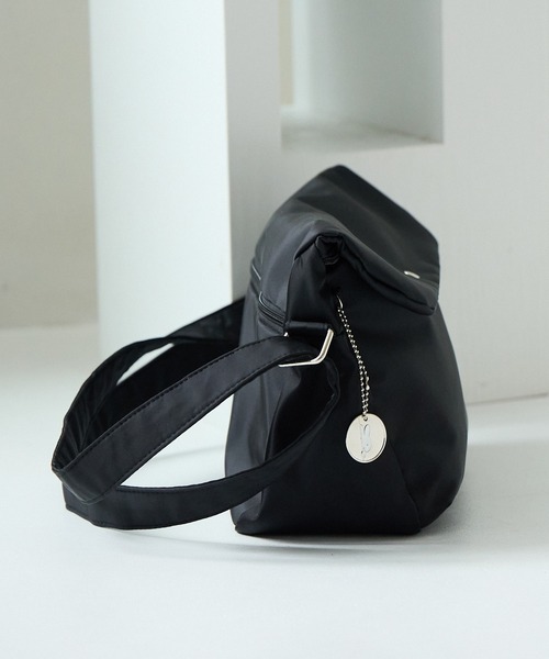 zucchero（ズッケロ）の「miffy ミッフィー ショルダーバッグ メッセンジャー レディース 軽量 ナイロン かくれんぼミッフィー 62093（ショルダーバッグ・レディース・ブラック/ベージュ/ピンク/ブラウン/カーキ・FREE）」の11枚目の写真