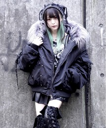 REFLEM【レフレム】スタッズ付きナイロンN2Bジャケット ブラック REFLEM【レフレム】スタッズ付きナイロンN2Bジャケット/全2色