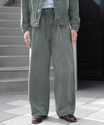 その他パンツ（グリーン・カーキ/緑色系・コーデュロイ）ファッション