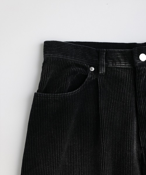 NAKER(ネイカー)の「ワイドストレートコーデュロイパンツ(その他パンツ・メンズ・ブラック/カーキ/ブラウン・S/M/L/XL)」の18枚目の写真
