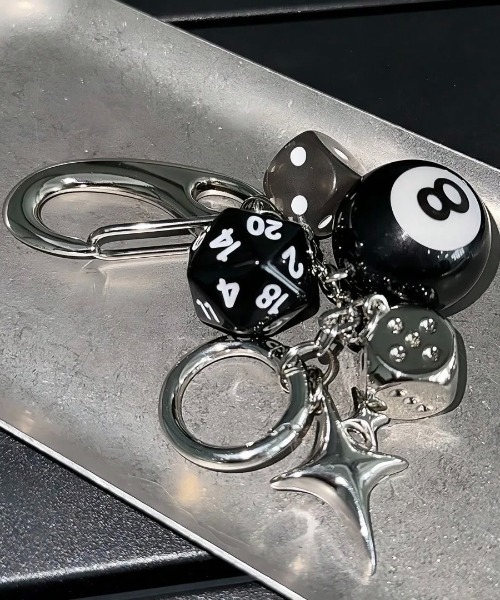 Bz】キーホルダー セット Y2K ストリート系 サイコロ オシャレ(BDS