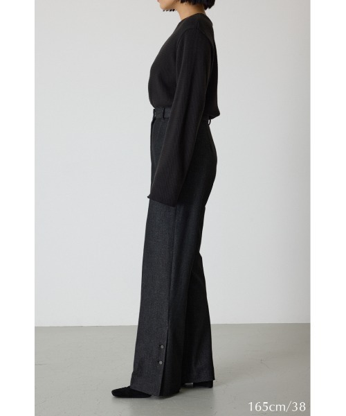 RIM.ARK（リムアーク）の「Hem design slim stretch PT ヘム デザイン スリム ストレッチ パンツ（スラックス・レディース・ブラック/ブラウン/イエロー・38/36）」の8枚目の写真