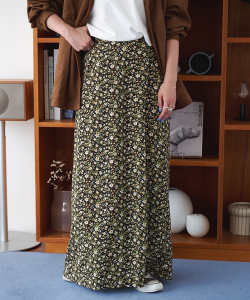 B.C STOCK（ベーセーストック）の「《追加》【ZOZO限定】ウォッシャブル / フラワープリントスカート（スカート・レディース・ブラック/ブラウン・FREE）」の7枚目の写真