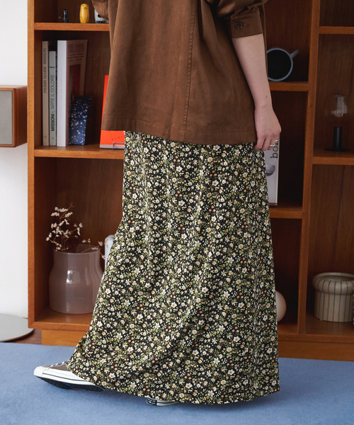 B.C STOCK（ベーセーストック）の「《追加》【ZOZO限定】ウォッシャブル / フラワープリントスカート（スカート・レディース・ブラック/ブラウン・FREE）」の16枚目の写真