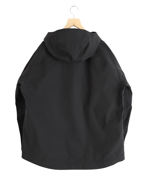 CMF OUTDOOR GARMENT（シーエムエフアウトドアガーメント）の「CMF OUTDOOR GARMENT / シーエムエフ アウトドア ガーメント：LEVEL6 COEXIST：CMF2501-J02C[AST]（マウンテンパーカー・メンズ・ブラック・M/L）」の2枚目の写真