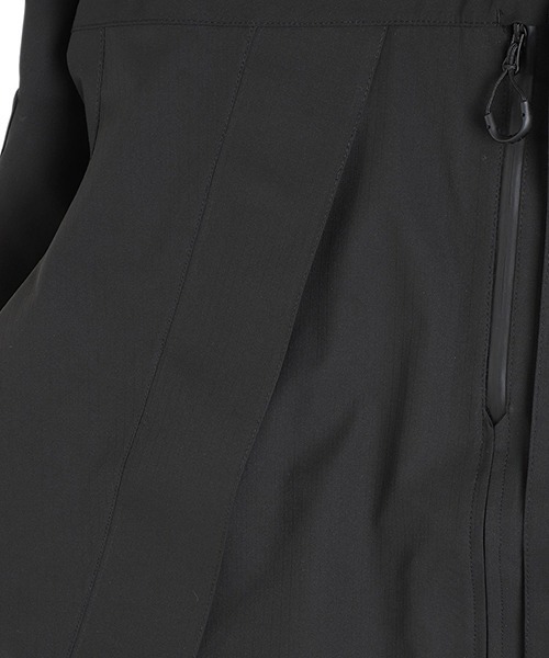 CMF OUTDOOR GARMENT（シーエムエフアウトドアガーメント）の「CMF OUTDOOR GARMENT / シーエムエフ アウトドア ガーメント：LEVEL6 COEXIST：CMF2501-J02C[AST]（マウンテンパーカー・メンズ・ブラック・M/L）」の8枚目の写真