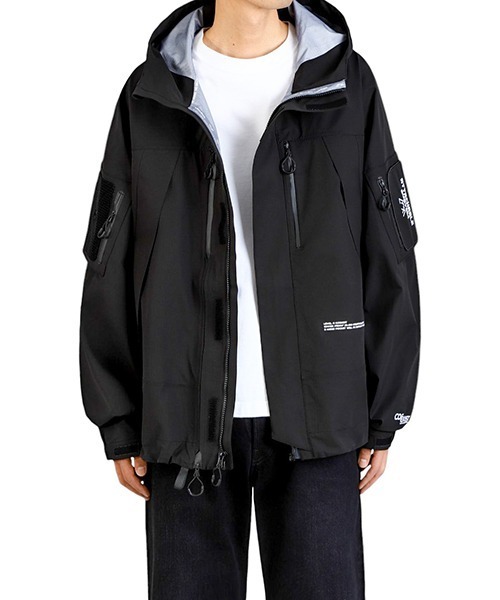 CMF OUTDOOR GARMENT（シーエムエフアウトドアガーメント）の「CMF OUTDOOR GARMENT / シーエムエフ アウトドア ガーメント：LEVEL6 COEXIST：CMF2501-J02C[AST]（マウンテンパーカー・メンズ・ブラック・M/L）」の13枚目の写真
