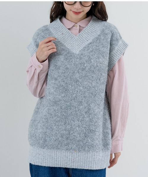 refinedworks（リファインドワークス）の「【refinedworks】温度調節 にピッタリな ニットベスト！（ベスト・レディース・グレー/パープル/ベージュ・FREE）」の2枚目の写真