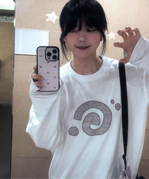 GRAVER（グレーバー）の「[ユニセックス]GシンボルロングスリーブTシャツ_3カラー（Tシャツ/カットソー・レディース・ホワイト/ブラック/チャコール・LARGE/MEDIUM）」の14枚目の写真