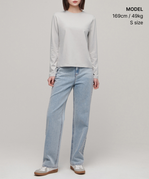 MUSINSA STANDARD WOMAN（ムシンサスタンダードウーマン）の「ウィメンズフレキシブルクルーネック長袖Tシャツ[ライトグレー]（Tシャツ/カットソー・レディース・その他・SMALL/MEDIUM/LARGE/X-LARGE/X-SMALL）」の4枚目の写真