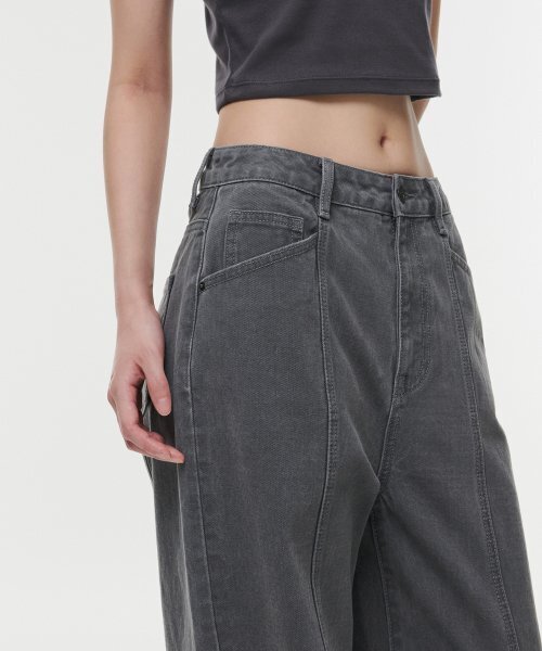 MUSINSA STANDARD WOMAN（ムシンサスタンダードウーマン）の「ウィメンズパネルワイドデニムパンツ[グレー]（デニムパンツ・レディース・その他・30/24/25/26/27/28/29）」の4枚目の写真
