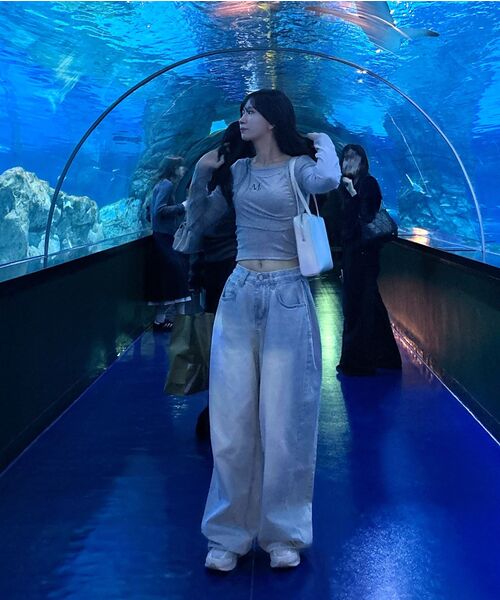 MUCENT（ムセント）の「ダブリ アンバランスセットTシャツ (4色)（Tシャツ/カットソー・レディース・ネイビー/ブラウン/グレー/ブラック・FREE）」の6枚目の写真