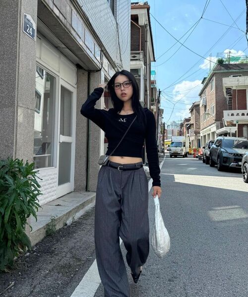 MUCENT（ムセント）の「ダブリ アンバランスセットTシャツ (4色)（Tシャツ/カットソー・レディース・ネイビー/ブラウン/グレー/ブラック・FREE）」の14枚目の写真