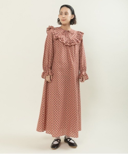 Dot&Stripes CHILD WOMAN(ドットアンドストライプス チャイルドウーマン)の「リバティデイジー・リンク ヨークフリルワンピース(ワンピース・レディース・ブルー/ピンク・FREE)」の2枚目の写真