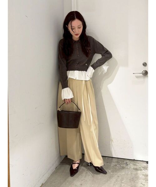 LAGUNAMOON(ラグナムーン)の「ペプラムドッキングニットカーディガン(カーディガン/ボレロ・レディース・チャコールグレー/イエロー/ブラウン/グリーン・FREE)」の11枚目の写真