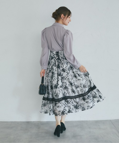 tocco closet(トッコ クローゼット)の「2WAYボウタイリボン付きヨークラインレース切り替えブラウス(シャツ/ブラウス・レディース・グレイッシュベージュ/オフホワイト・M)」の11枚目の写真