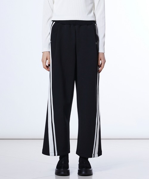 ESSENTIAL（エッセンシャル）の「ダンボール トラックパンツ（その他パンツ・レディース・ブラック/オフホワイト・38/36）」の2枚目の写真