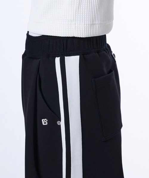 ESSENTIAL（エッセンシャル）の「ダンボール トラックパンツ（その他パンツ・レディース・ブラック/オフホワイト・38/36）」の9枚目の写真