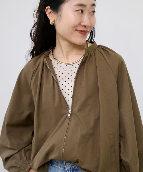 le.coeur blanc(ルクールブラン)の「O フラットネックカフ(ネックレス・レディース・ゴールド・FREE)」の9枚目の写真