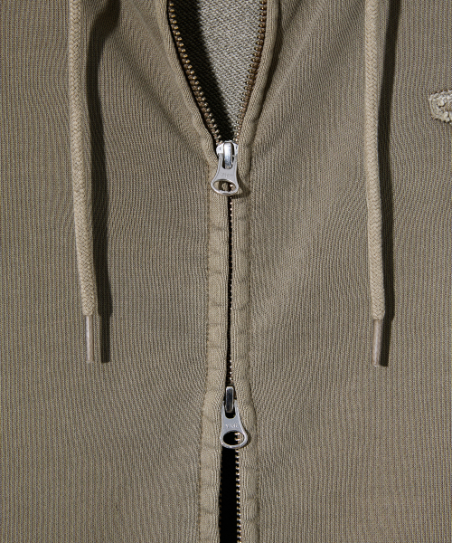 YALE(イェール)の「Yロゴピグメントフードジップアップベージュ(パーカー・レディース・その他・SMALL/MEDIUM/LARGE/X-LARGE)」の5枚目の写真