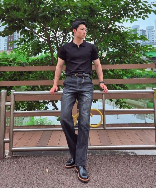 DECET（デケト）の「Dawn Semi Flared Jeans DCPT044CRBlackB（デニムパンツ・レディース・その他・26/28/30/32/34）」の3枚目の写真