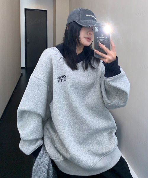 Dalfwin(ダールフィン)の「韓国ファッション OISIS刺繍ロゴ配色リブスウェット(スウェット・レディース・ブラック/グレー・FREE)」の7枚目の写真