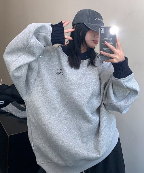 Dalfwin(ダールフィン)の「韓国ファッション OISIS刺繍ロゴ配色リブスウェット(スウェット・レディース・ブラック/グレー・FREE)」の9枚目の写真
