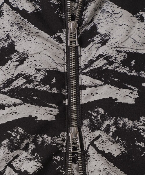 LOVELESS（ラブレス）の「ジャカードフーディーダウン（ダウンジャケット/コート・メンズ・チャコールグレー・L/M）」の12枚目の写真