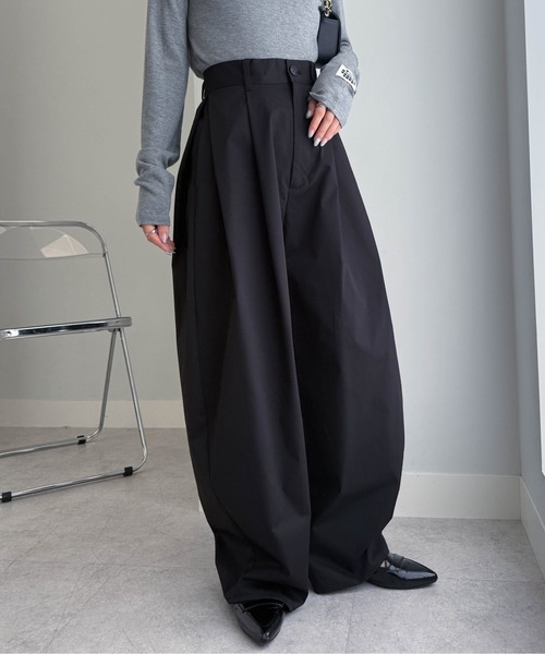 RANAN(ラナン)の「カーブシルエットサイドタックパンツ(その他パンツ・レディース・ブラック/カーキ/アイボリー/ベージュ・L/LL/M/S)」の3枚目の写真